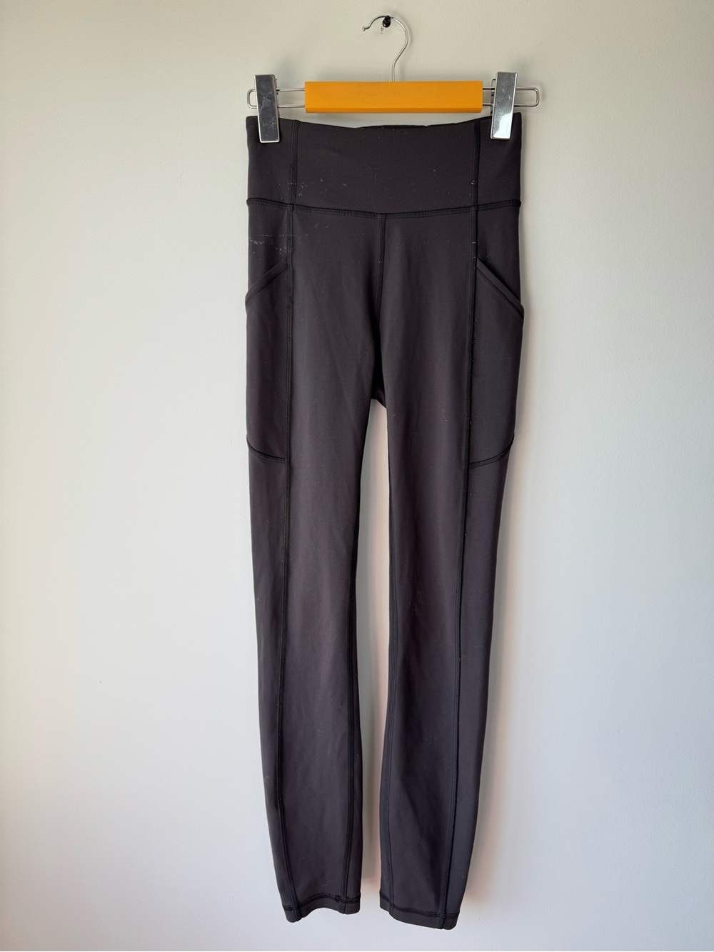(2) Lululemon High-Waist Black Womens Athletic Leggings with Side Pockets